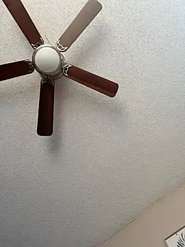 chocolatechipkukky85 online show from January 31, 2025, 1:34 pm