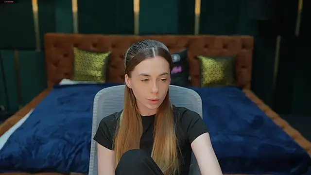 Lika Secret  online show from November 25, 2025, 11:37 pm