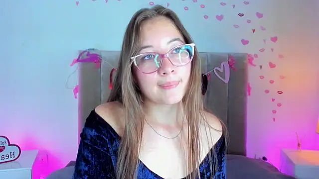 Snapshot of Dahlia_Rousse chatting on March 22, 2025, 6:00 am Dahlia Rousse online show from March 22, 2025, 6:00 am