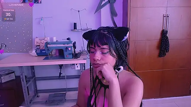 Mattilda 18 online show from October 9, 2025, 6:52 pm