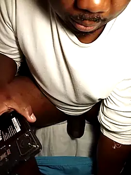 Snapshot of Dube501 chatting on October 28, 2025, 4:39 pm Dube501 online show from October 28, 2025, 4:39 pm