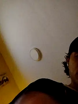 Snapshot of Saweetieyblacksnake chatting on September 23, 2025, 5:03 am Saweetieyblacksnake online show from September 23, 2025, 5:03 am
