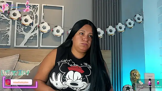Snapshot of Elise-Leyton chatting on June 16, 2026, 8:53 pm Elise-Leyton online show from June 16, 2026, 8:53 pm