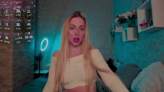 Snapshot of Mika_Rayy chatting on October 31, 2025, 5:09 pm Mika Rayy online show from October 31, 2025, 5:09 pm