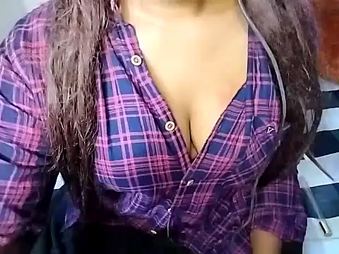 Snapshot of malshixx chatting on January 18, 2025, 6:32 pm malshixx online show from January 18, 2025, 6:32 pm