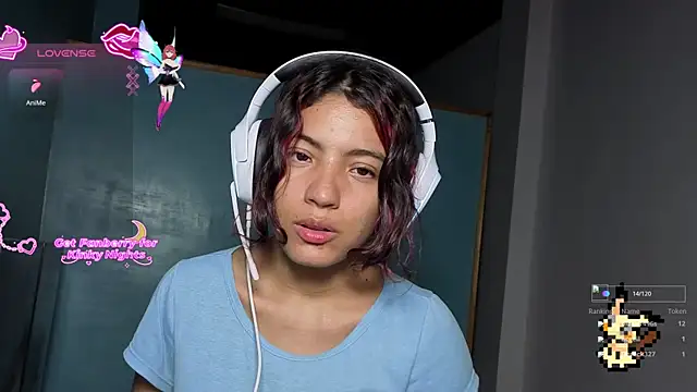 Lovelyamyy online show from October 25, 2025, 10:36 am