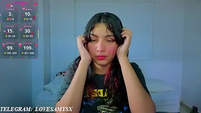 Lovelyamyy online show from April 28, 2026, 2:27 am