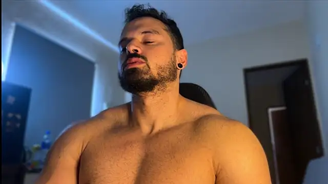 Snapshot of Lucasfit24 chatting on November 3, 2025, 3:37 pm Lucasfit24 online show from November 3, 2025, 3:37 pm