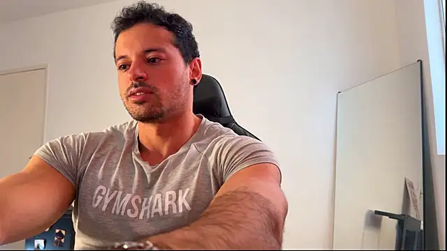 Snapshot of Lucasfit24 chatting on June 21, 2026, 3:07 pm Lucasfit24 online show from June 21, 2026, 3:07 pm