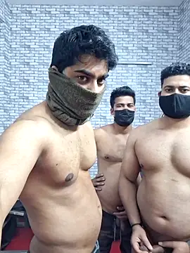 vaibhavchugh38 online show from January 31, 2026, 7:12 pm