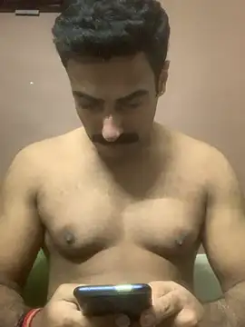 vaibhavchugh38 online show from January 15, 2025, 10:49 am