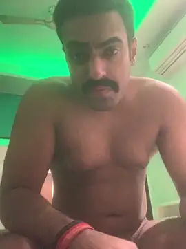 vaibhavchugh38 online show from January 13, 2025, 9:20 pm