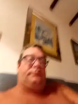 Snapshot of MountJohnXL chatting on March 2, 2025, 12:09 am MountJohnXL online show from March 2, 2025, 12:09 am