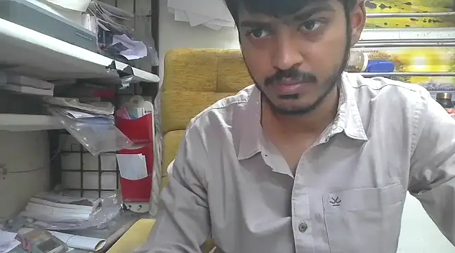 cute modell online show from February 22, 2025, 9:23 am