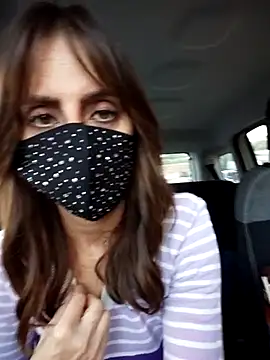 Akemi rossi online show from October 19, 2025, 1:47 pm