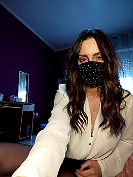 Akemi rossi online show from March 15, 2026, 1:29 pm