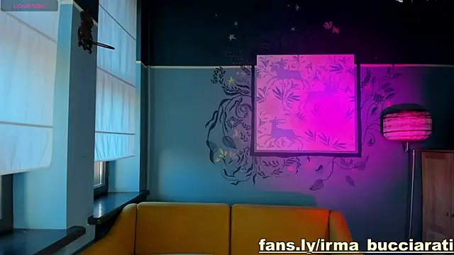 Snapshot of irm_bucciarati chatting on October 17, 2025, 8:17 am irm bucciarati online show from October 17, 2025, 8:17 am