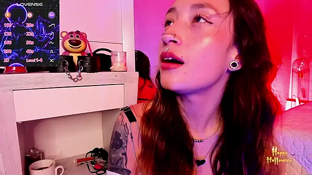 Snapshot of coral_jonesss chatting on October 13, 2025, 2:07 pm coral jonesss online show from October 13, 2025, 2:07 pm