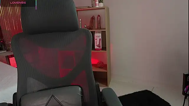 CleeoAdams  online show from January 9, 2026, 4:52 am