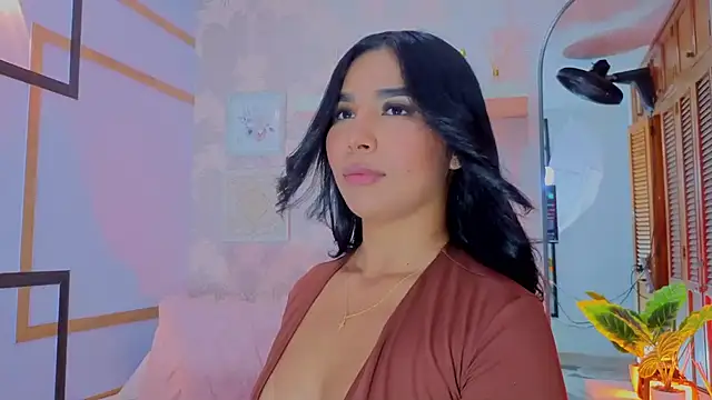 CharlotteGraay online show from February 25, 2026, 7:47 pm