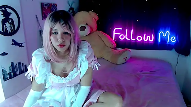 Snapshot of temptation-x chatting on March 13, 2026, 12:59 am temptation-x online show from March 13, 2026, 12:59 am