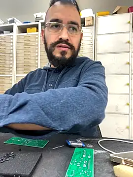 Snapshot of leonardohot1987 chatting on November 19, 2025, 8:20 pm leonardohot1987 online show from November 19, 2025, 8:20 pm