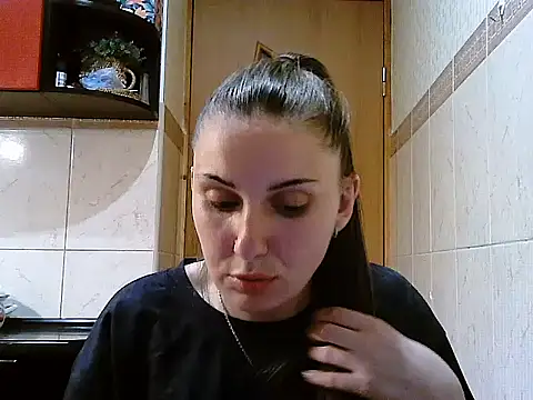 Yuliia30 online show from May 9, 2026, 7:50 pm