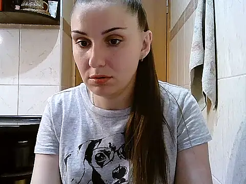 Yuliia30 online show from June 10, 2026, 6:20 pm
