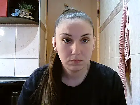 Yuliia30 online show from May 31, 2026, 2:23 pm