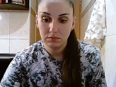 Yuliia30 online show from June 6, 2026, 6:46 pm