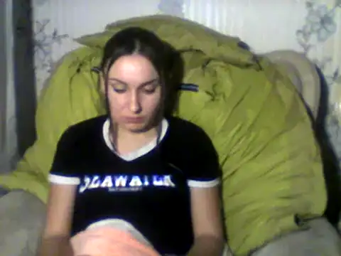 Snapshot of Yuliia30 chatting on February 12, 2025, 3:27 pm Yuliia30 online show from February 12, 2025, 3:27 pm
