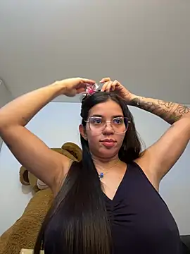 Snapshot of Anddyy__ chatting on February 15, 2026, 6:07 pm Anddyy online show from February 15, 2026, 6:07 pm