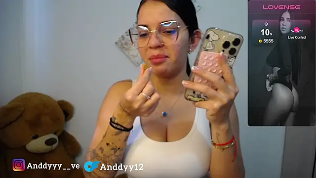 Snapshot of Anddyy__ chatting on June 11, 2026, 1:52 pm Anddyy online show from June 11, 2026, 1:52 pm