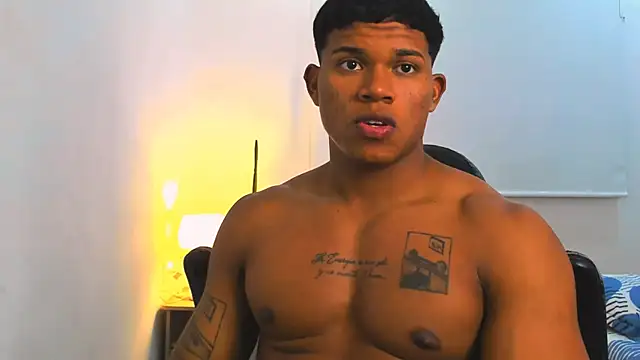 Snapshot of maxsteel177 chatting on March 20, 2025, 12:30 am maxsteel177 online show from March 20, 2025, 12:30 am