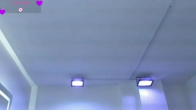 Akaza Hakuji  online show from March 17, 2026, 1:58 pm