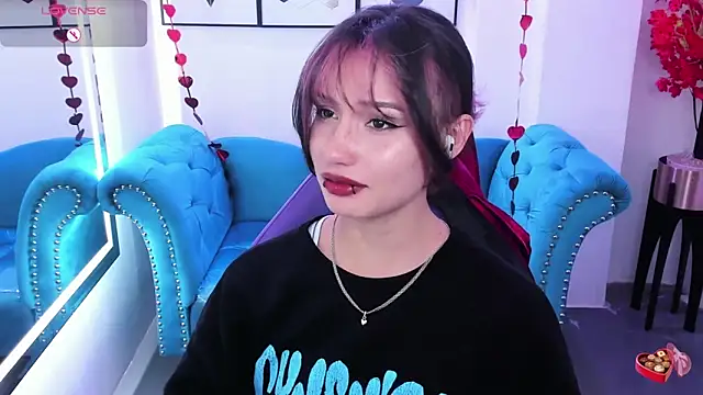 Akaza Hakuji  online show from February 11, 2026, 12:38 pm