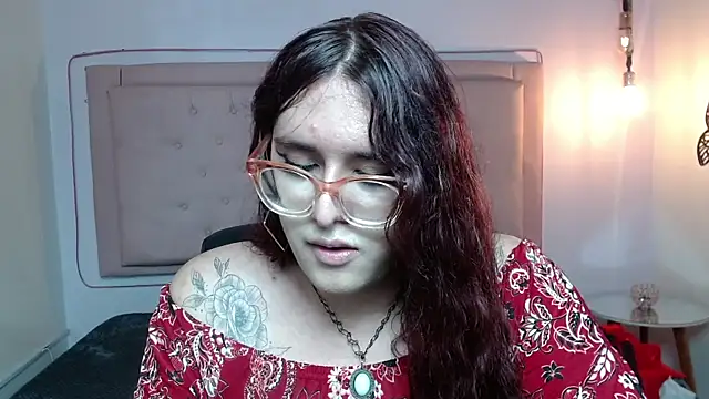 Snapshot of kathepickmanx chatting on September 18, 2025, 3:31 am kathepickmanx online show from September 18, 2025, 3:31 am