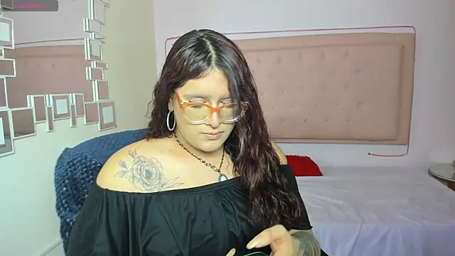 Snapshot of kathepickmanx chatting on November 14, 2025, 4:16 am kathepickmanx online show from November 14, 2025, 4:16 am