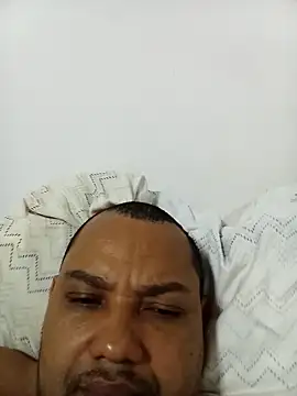 Snapshot of Marcio2235 chatting on November 20, 2025, 7:42 am Marcio2235 online show from November 20, 2025, 7:42 am