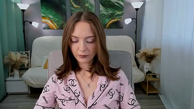 Snapshot of JesssWalker chatting on June 14, 2026, 2:18 pm JesssWalker online show from June 14, 2026, 2:18 pm