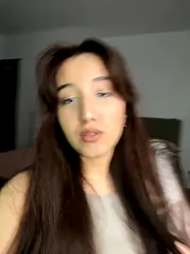 anna elfi online show from October 15, 2025, 3:31 pm