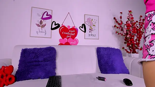 Kathe slim online show from February 13, 2025, 9:17 pm
