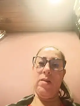 Snapshot of CHARLOTTE_1711 chatting on May 14, 2026, 3:03 am CHARLOTTE 1711 online show from May 14, 2026, 3:03 am