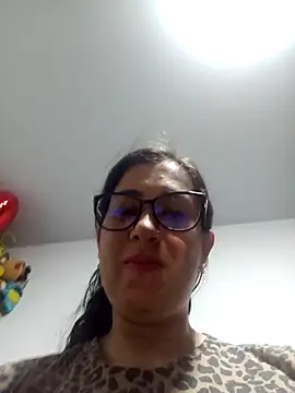 Snapshot of CHARLOTTE_1711 chatting on December 5, 2025, 4:44 am CHARLOTTE 1711 online show from December 5, 2025, 4:44 am