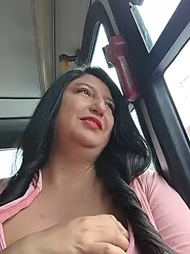 Snapshot of Melyy_Edii chatting on August 3, 2026, 6:58 pm Melyy Edii online show from August 3, 2026, 6:58 pm