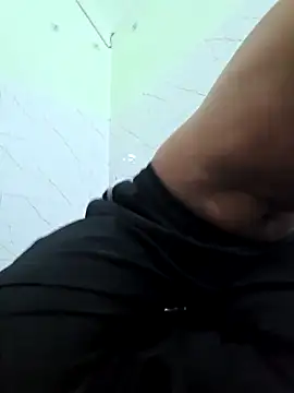 Snapshot of lusty_male69 chatting on June 4, 2026, 11:48 am lusty male69 online show from June 4, 2026, 11:48 am