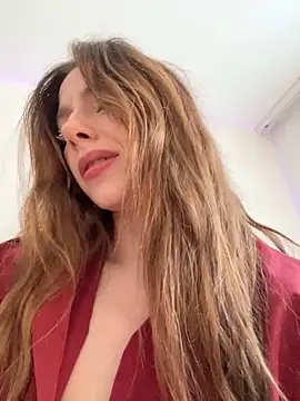 Snapshot of Mary_Leaf chatting on February 1, 2025, 5:37 pm Mary Leaf online show from February 1, 2025, 5:37 pm