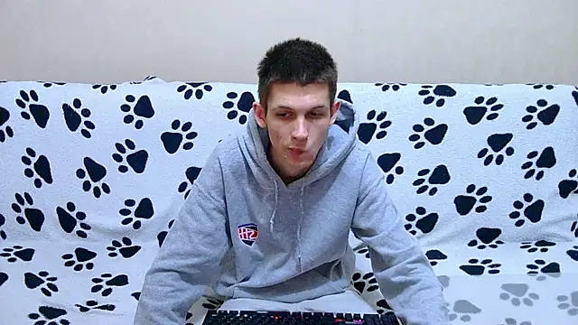 Lester Broo online show from May 10, 2026, 10:44 pm
