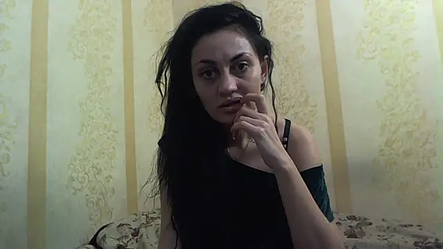 Snapshot of tinaloverxs chatting on January 12, 2025, 1:37 pm tinaloverxs online show from January 12, 2025, 1:37 pm