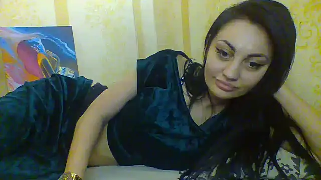 Snapshot of tinaloverxs chatting on January 17, 2025, 2:39 pm tinaloverxs online show from January 17, 2025, 2:39 pm